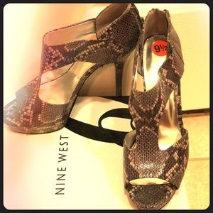 Snakeskin pumps
